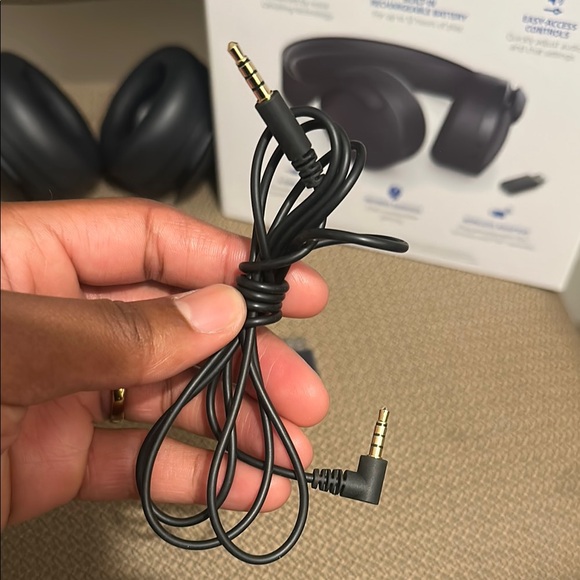 PlayStation Pulse 3D Wireless Headset - Picture 13 of 16